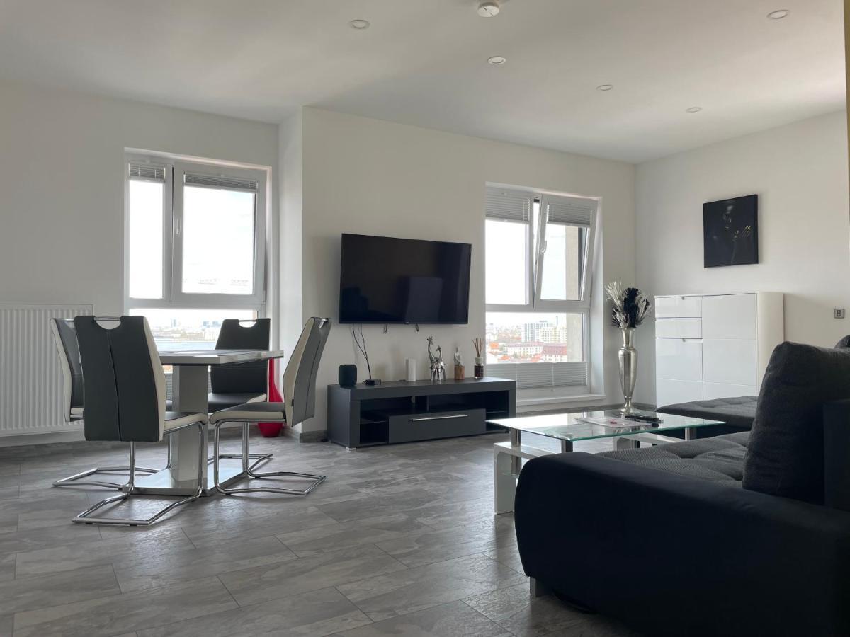 Lakeview 2 Room Penthouse Rooftop Terrace W15 Bukarest Exteriör bild